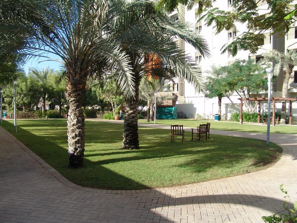 The Apartments, Dubai World Trade Centre Exterior photo